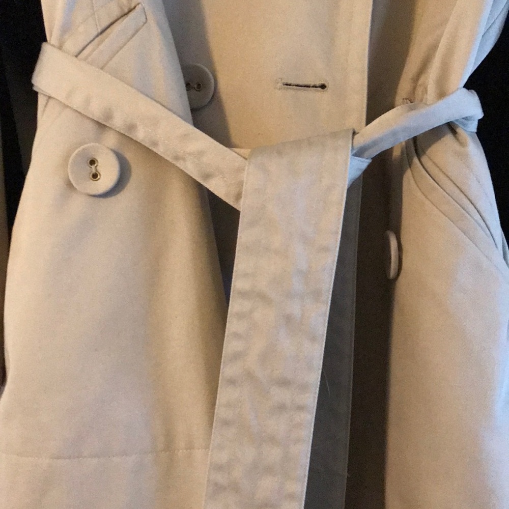 Coat - Picture 2 of 5